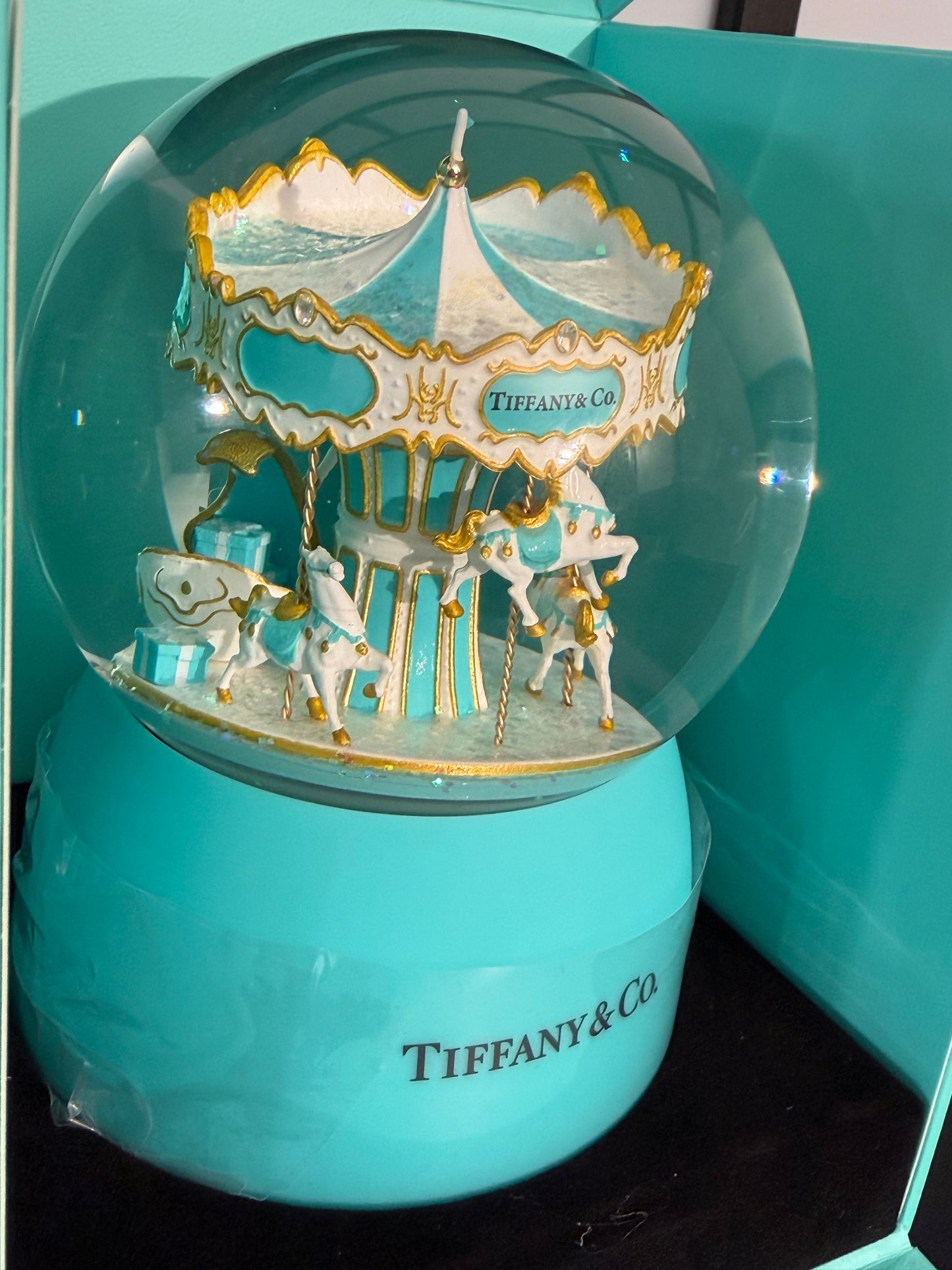 Tiffany & Co Carousel Musical Snow Globe Brand New In Box Christmas Gift