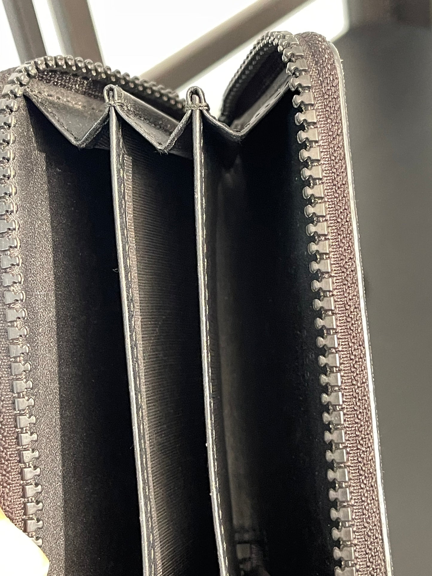 Pre-Owned Gucci GG Supreme Blooms Zippy Canvas Compact Wallet