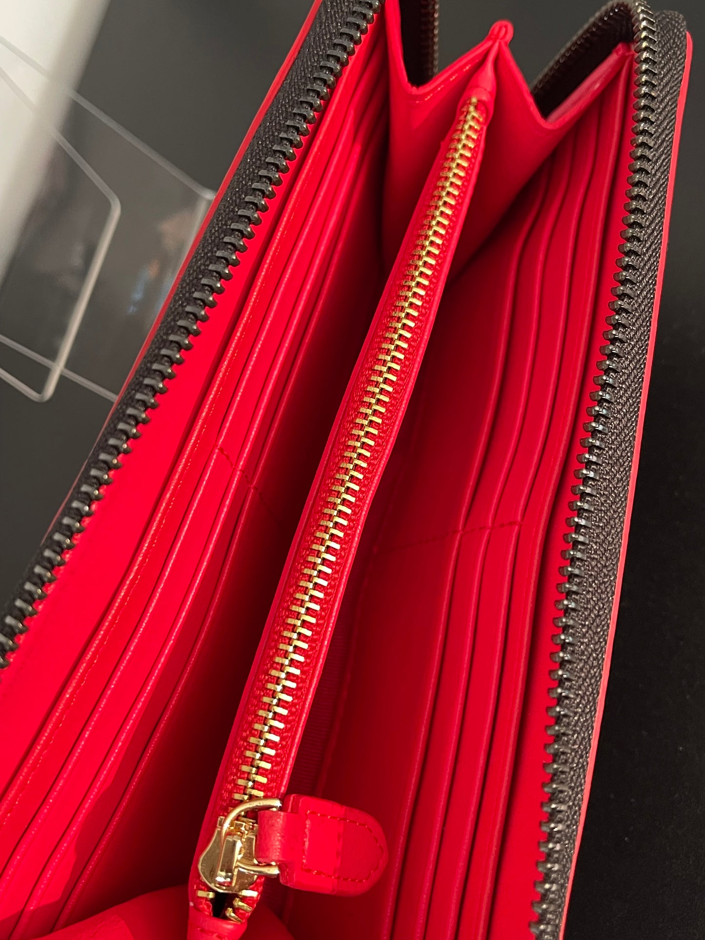 Pre-Owned Christian Louboutin Panettone Black Leather Zippy Wallet