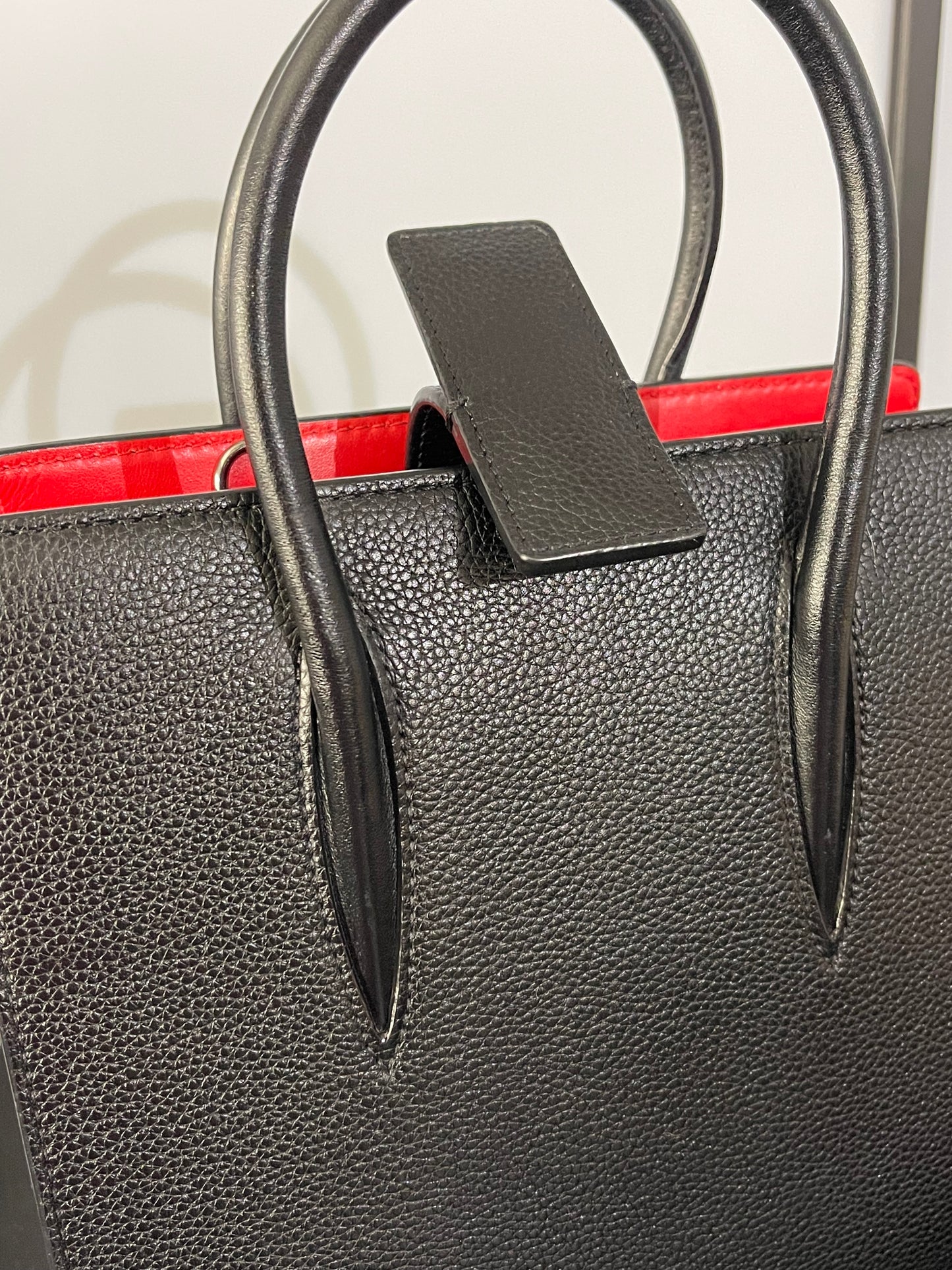 Pre-Owned  Christian Louboutin Paloma Top Handle Bag