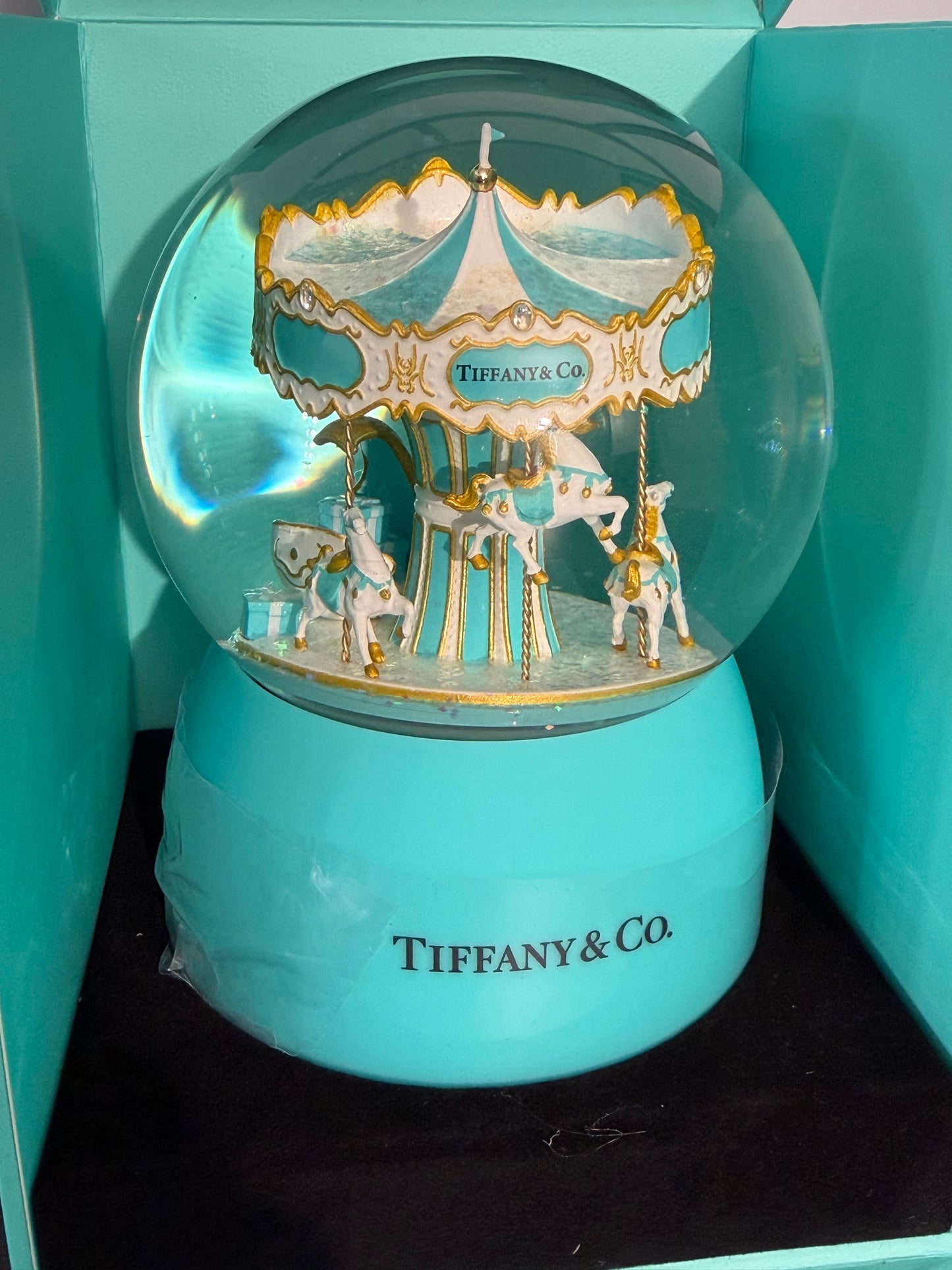 Tiffany & Co Carousel Musical Snow Globe Brand New In Box Christmas Gift