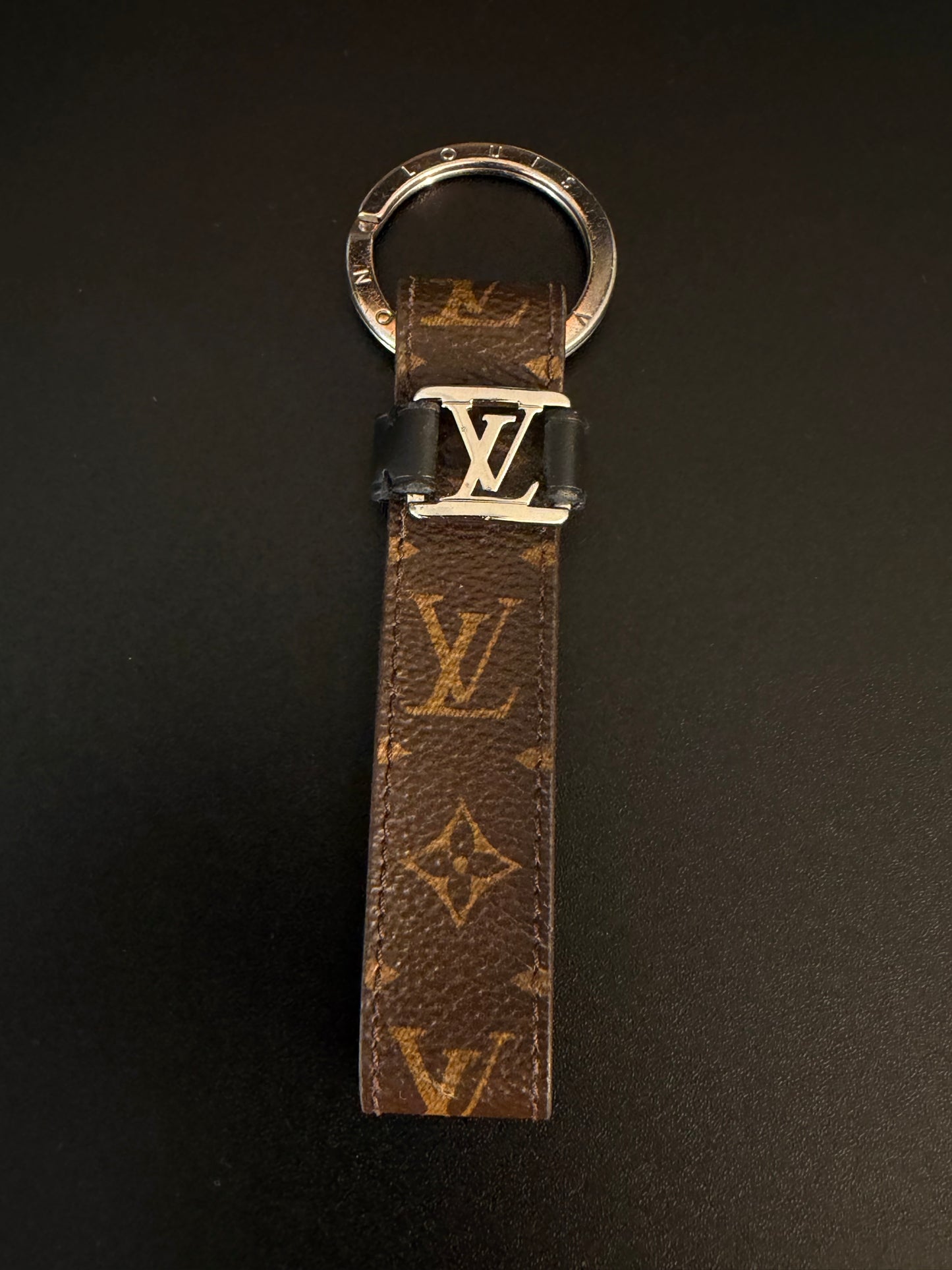 Pre-Owned Louis Vuitton Monogram Canvas Key Chain