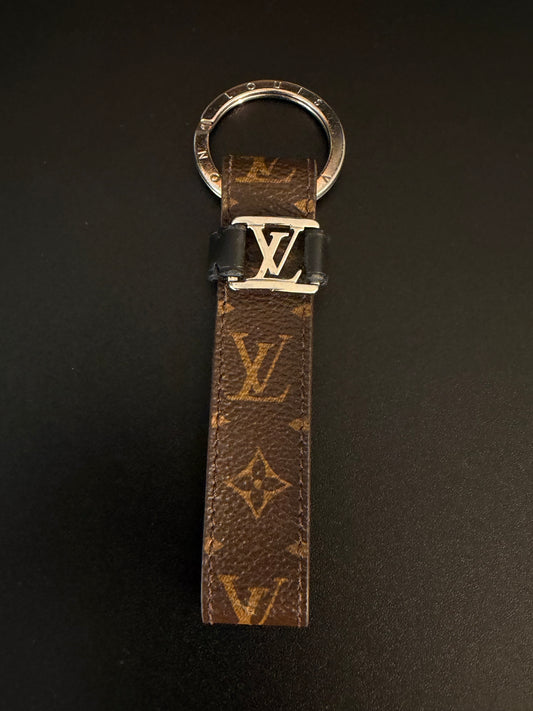 Pre-Owned Louis Vuitton Monogram Canvas Key Chain