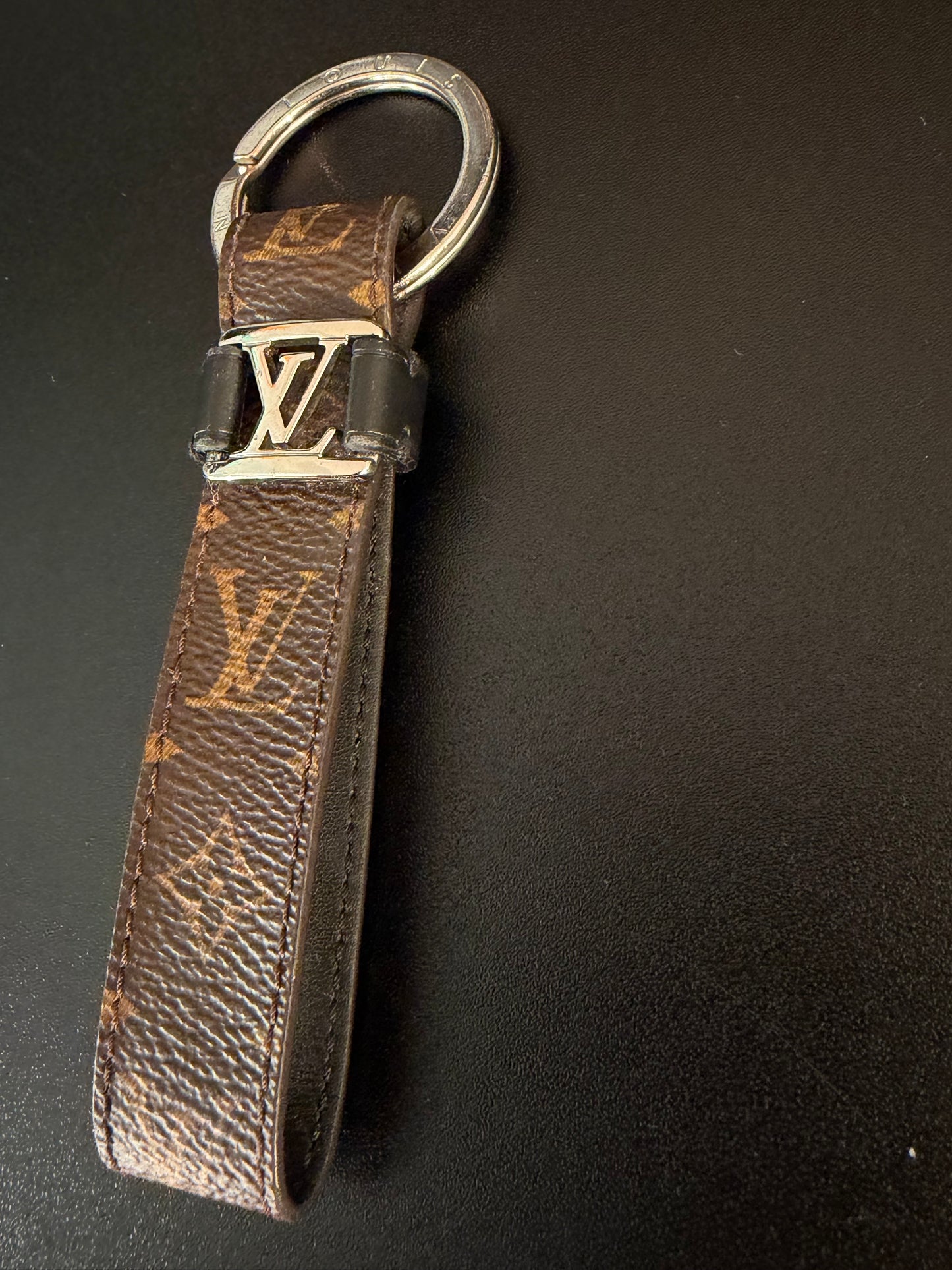 Pre-Owned Louis Vuitton Monogram Canvas Key Chain