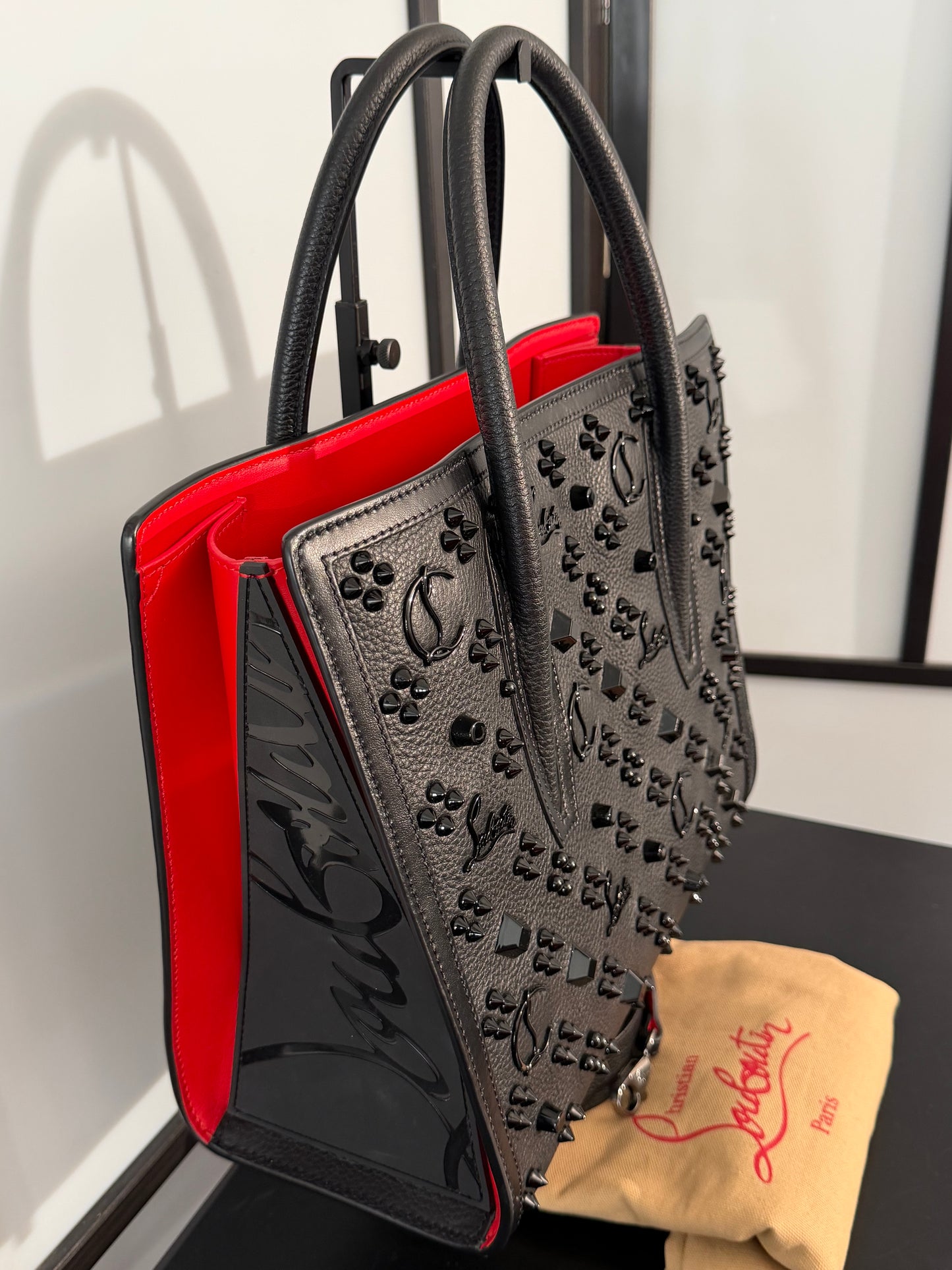 Christian Louboutin Black Leather Paloma Medium Size Pre-Owned Top Handle Bag