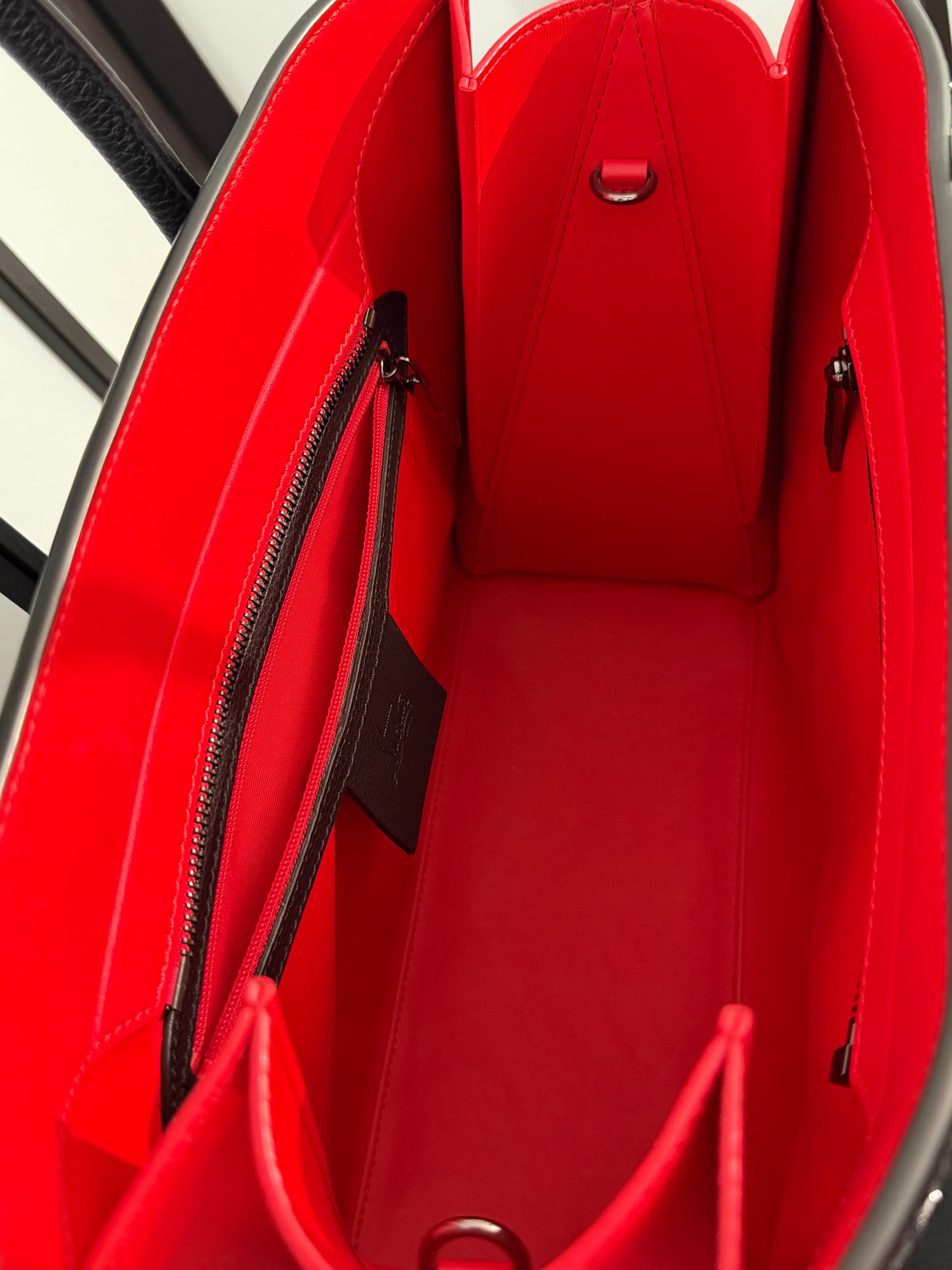 Christian Louboutin Black Leather Paloma Medium Size Pre-Owned Top Handle Bag