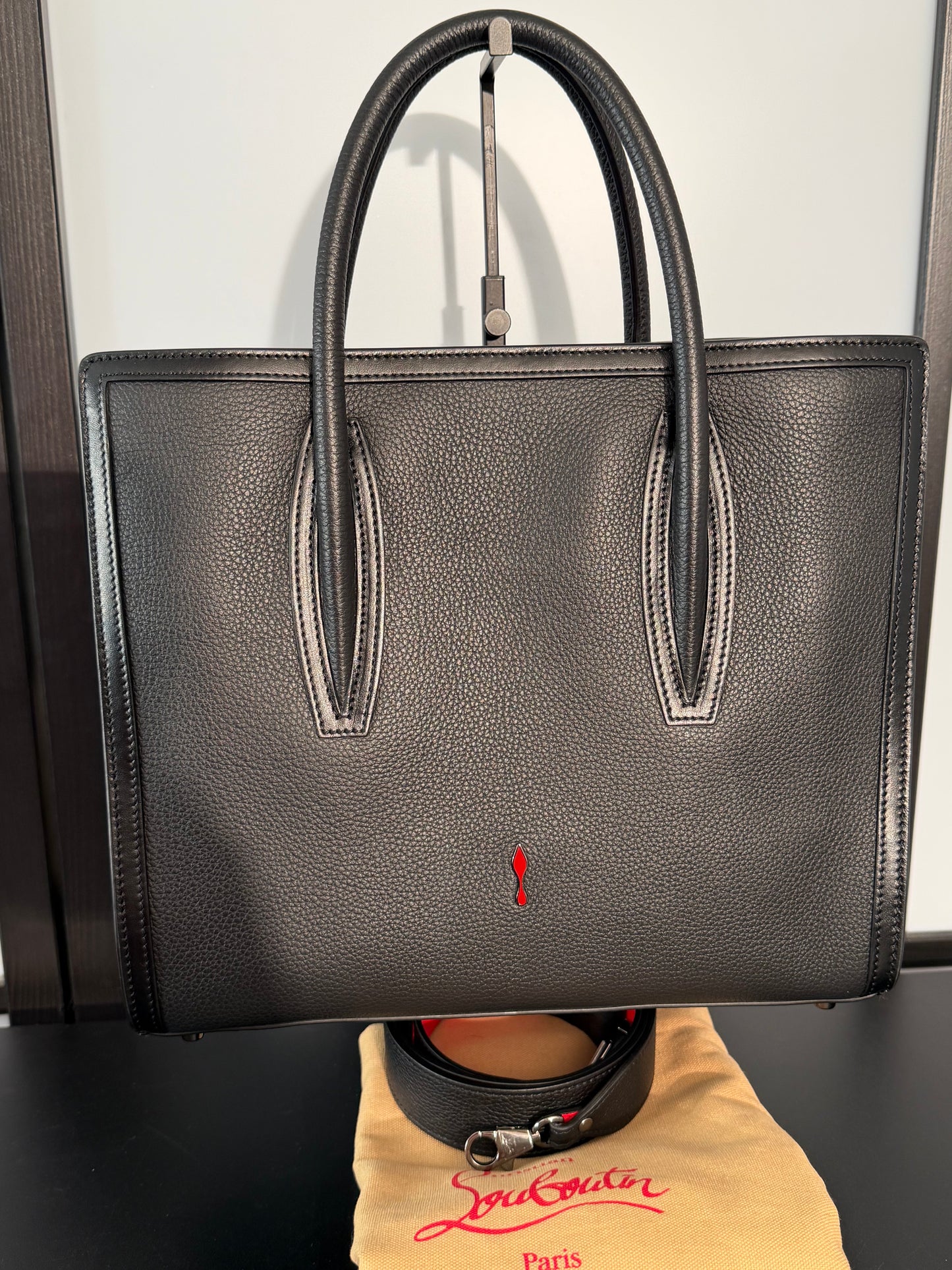 Christian Louboutin Black Leather Paloma Medium Size Pre-Owned Top Handle Bag