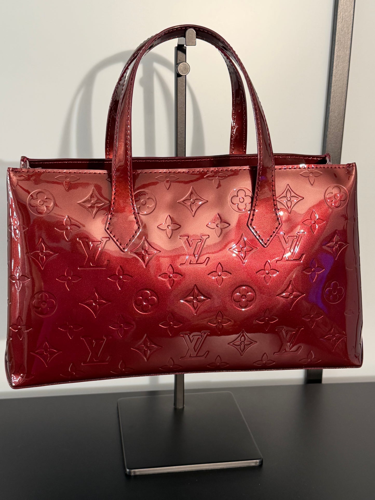 Louis Vuitton Pre-Owned Amarante Wilshire Vernis Handbag