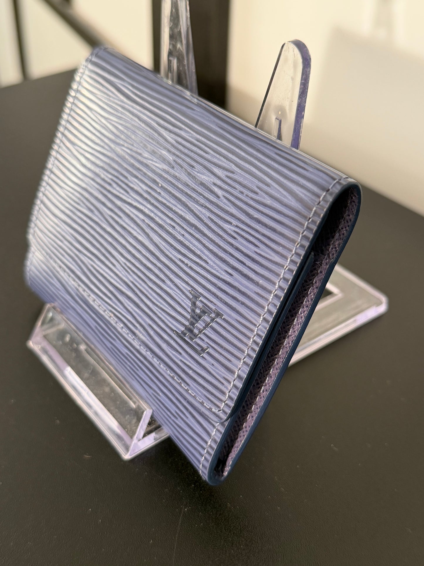 Pre-Owned Louis Vuitton Blue Leather Epi Card Case