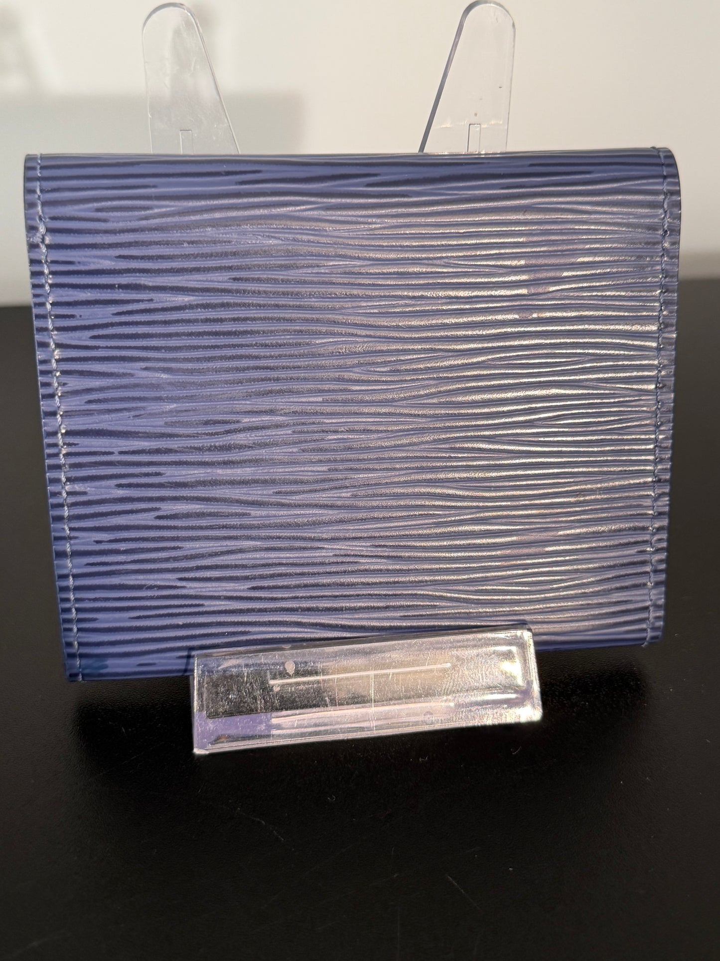 Pre-Owned Louis Vuitton Blue Leather Epi Card Case
