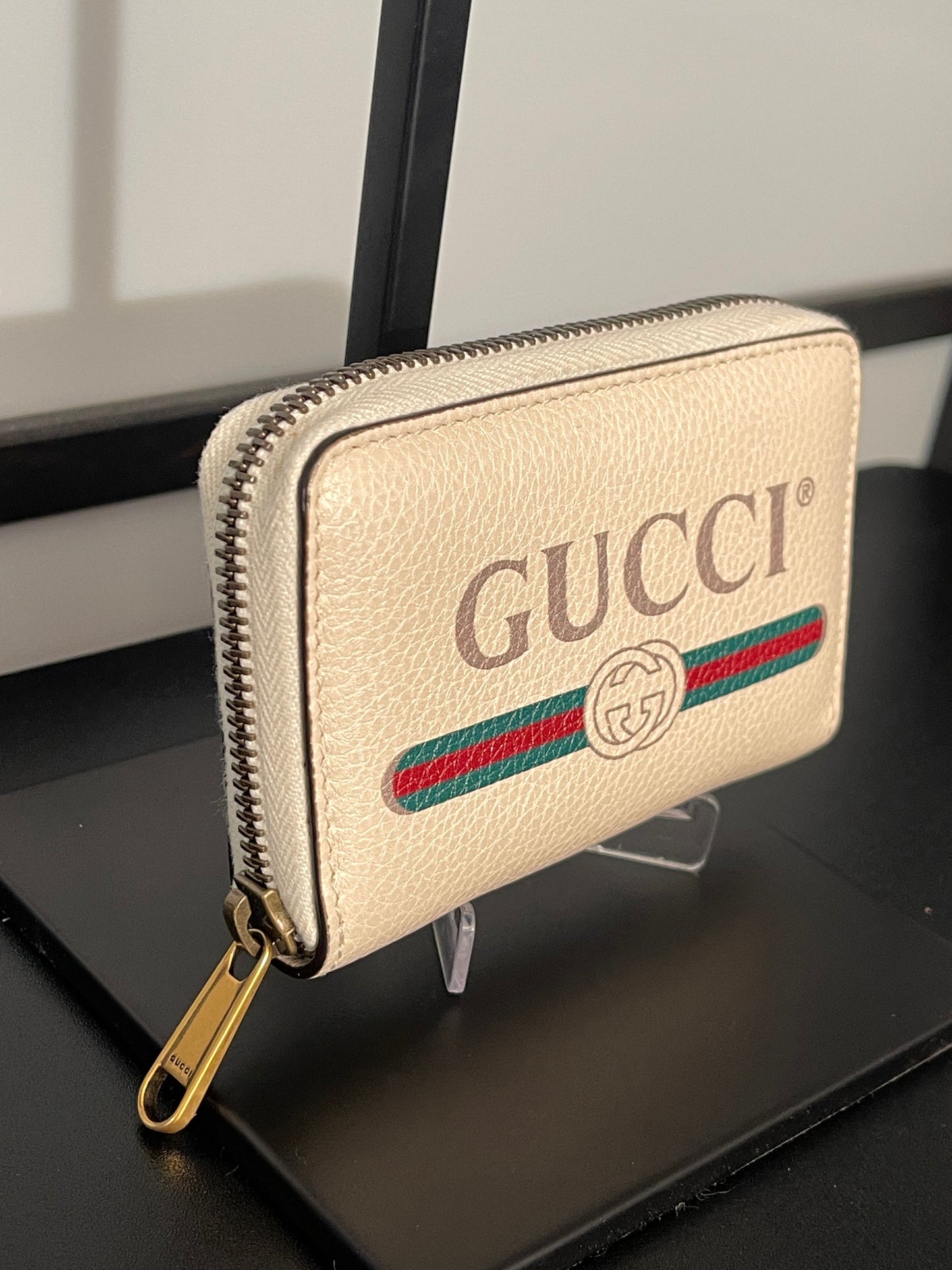 Pre-owned Gucci White Leather GG Zippy Compact Wallet