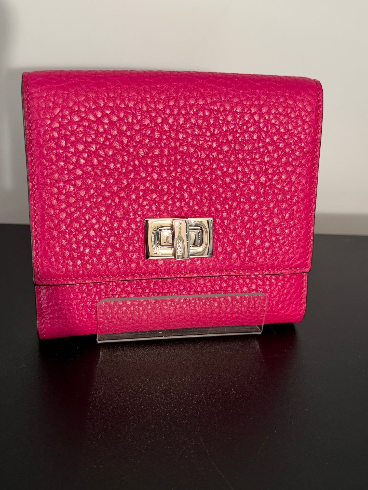 Fendi Pre-Owned Pink Selleria Peekaboo Compact Leather Wallet