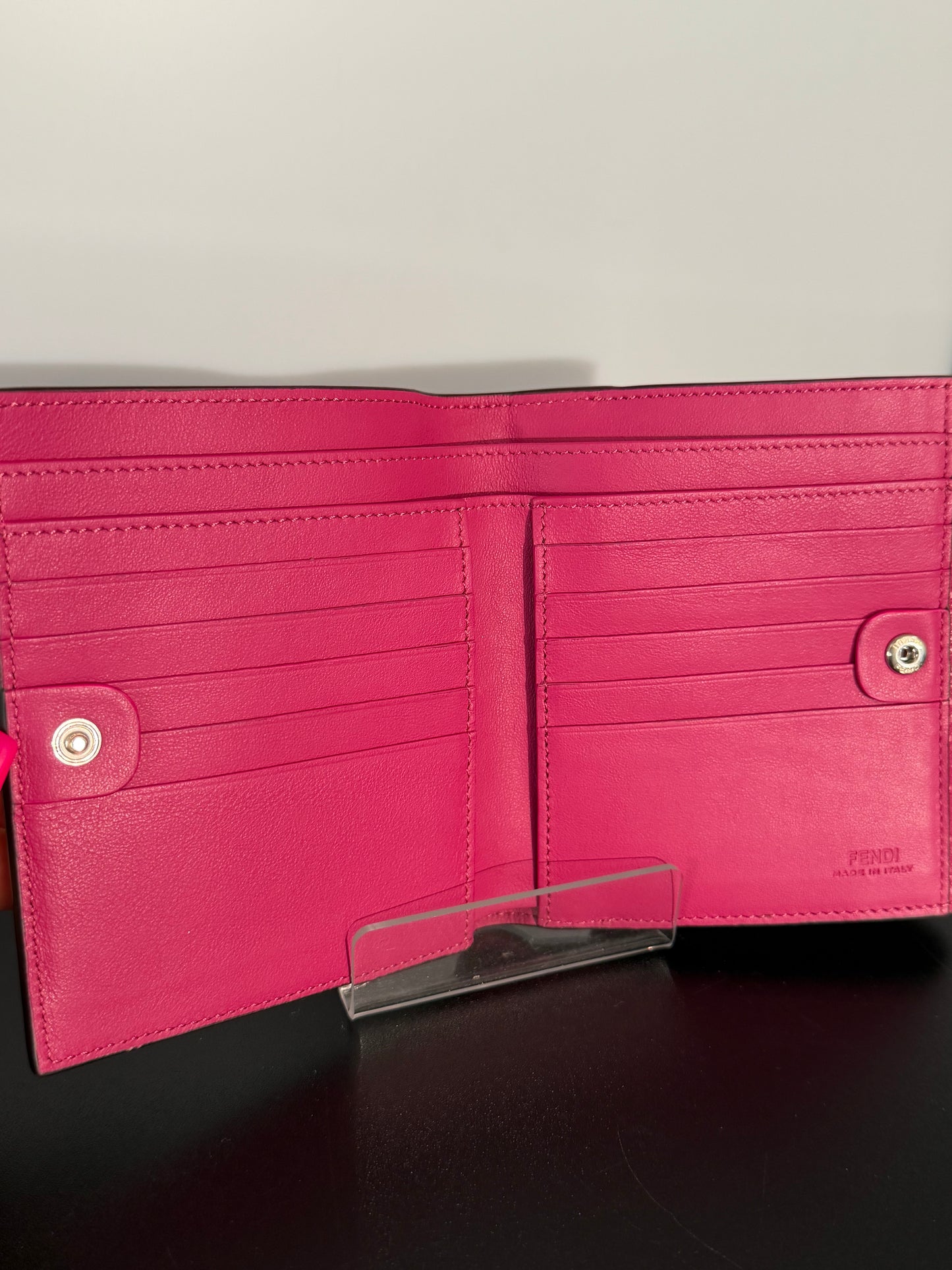 Fendi Pre-Owned Pink Selleria Peekaboo Compact Leather Wallet