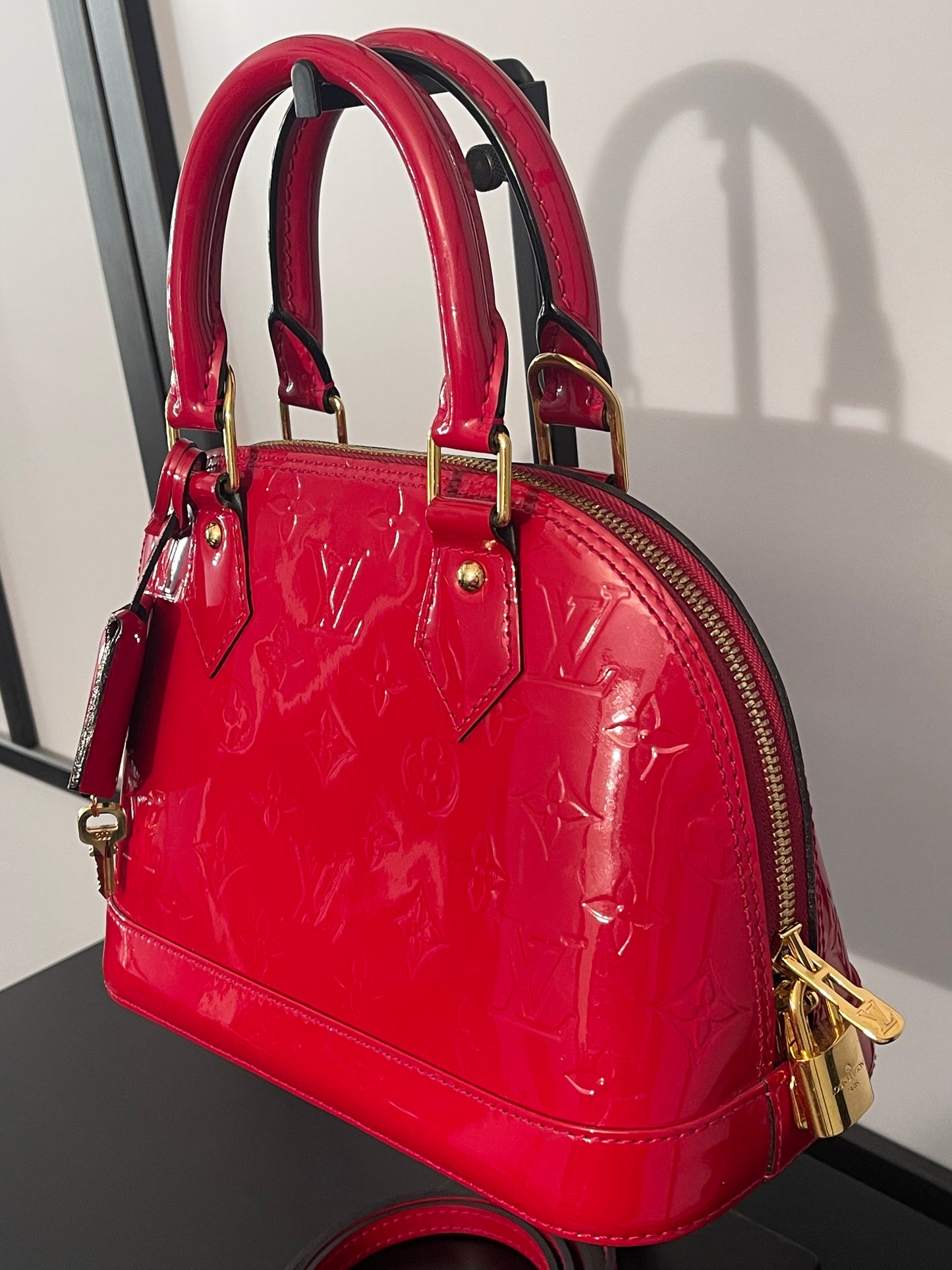 Pre Owned Louis Vuitton Red Vernis Alma BB Handbag