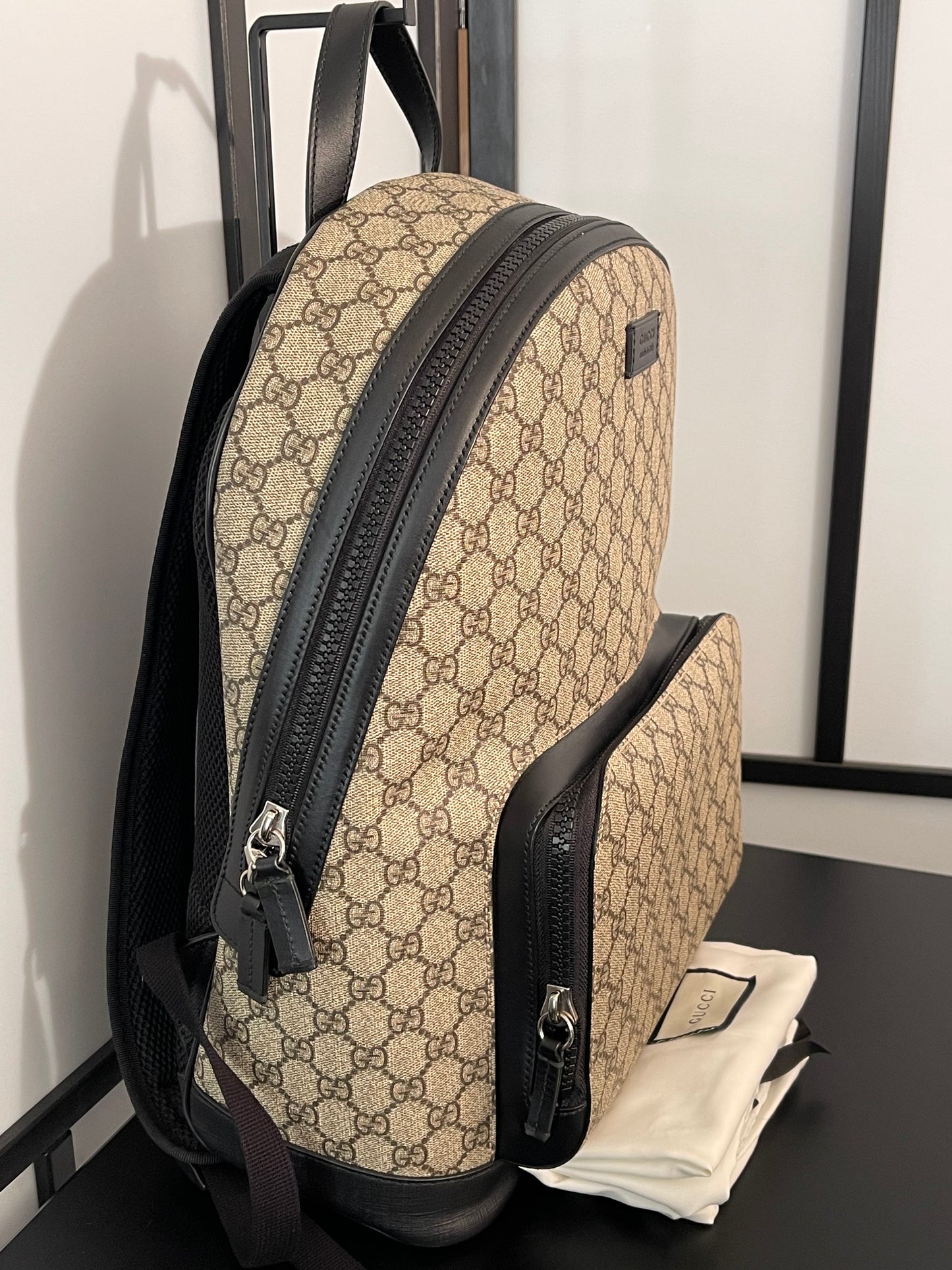 Pre-Owned Gucci GG Supreme Black and Brown Coated Canvas Backpack