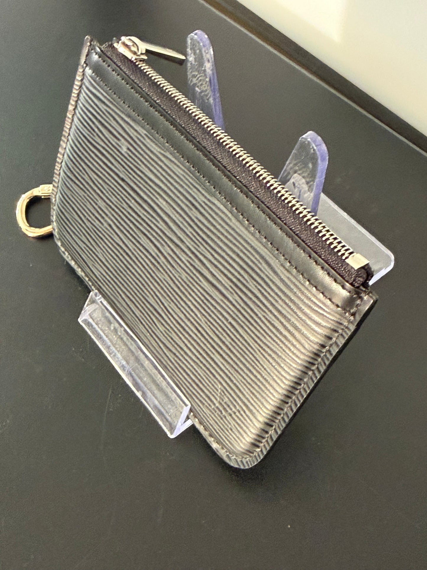 Louis Vuitton Pre-Owned Black Epi Leather Pouchette