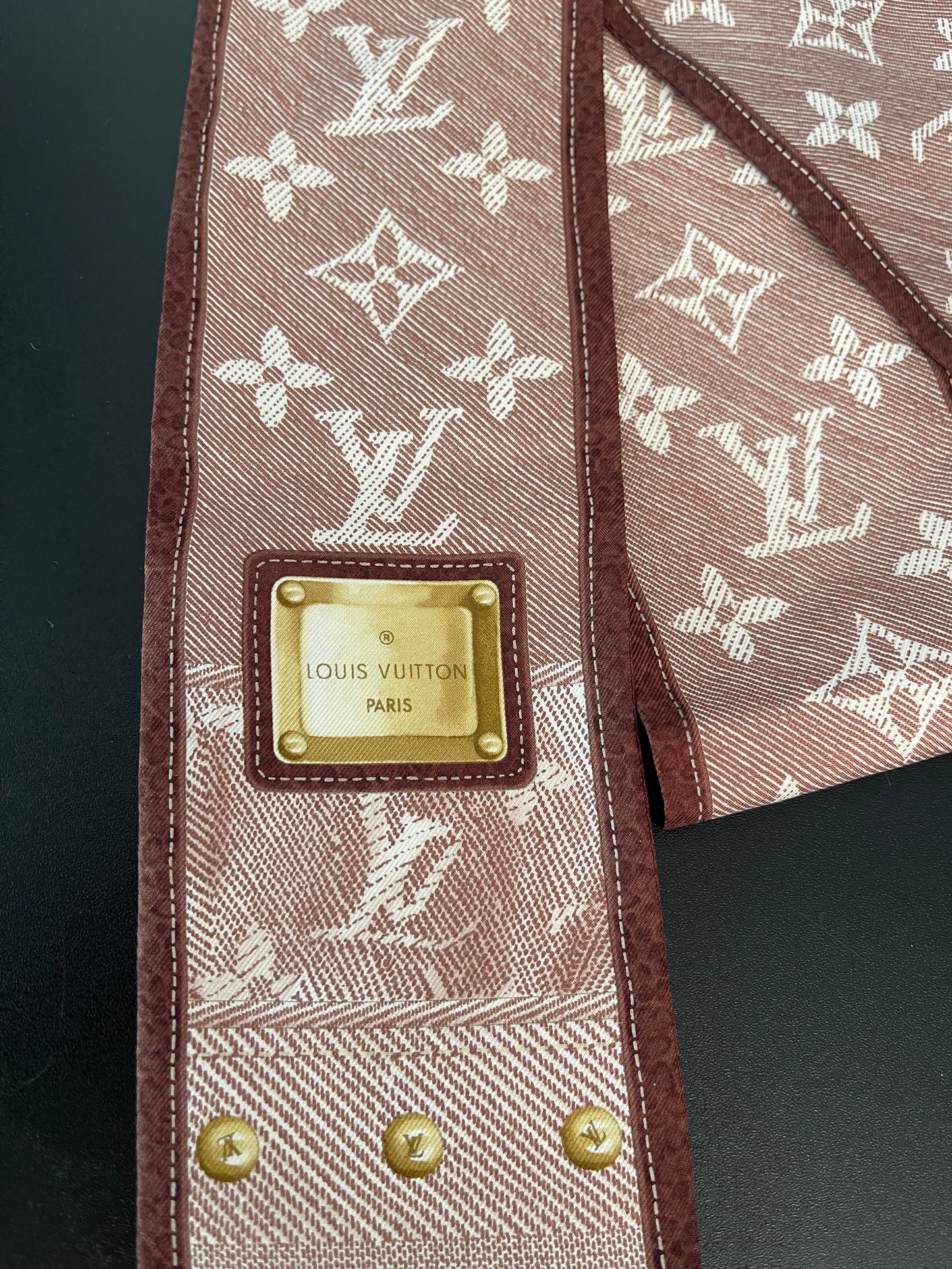 Pre-Owned Louis Vuitton Silk Denim Bandeau