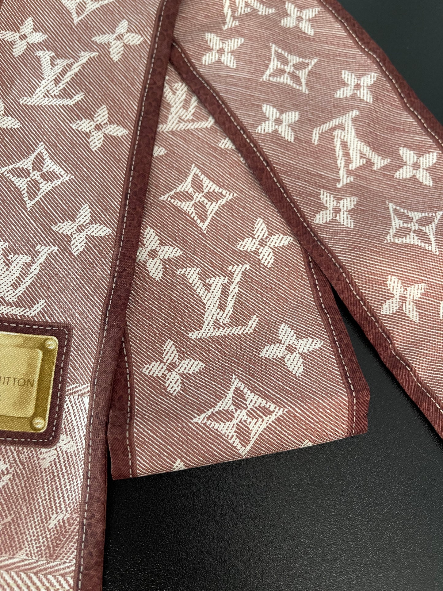 Pre-Owned Louis Vuitton Silk Denim Bandeau