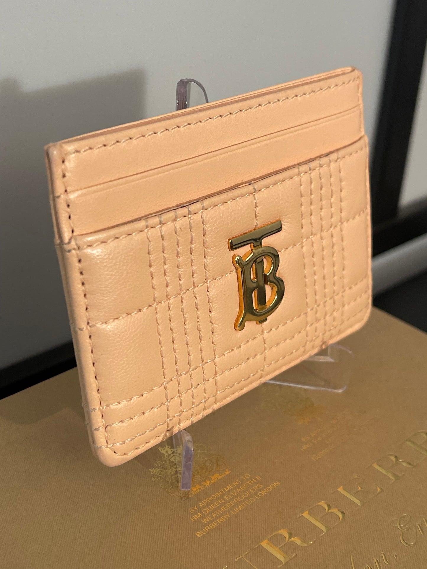 Pre-Owned Burberry Card Holder