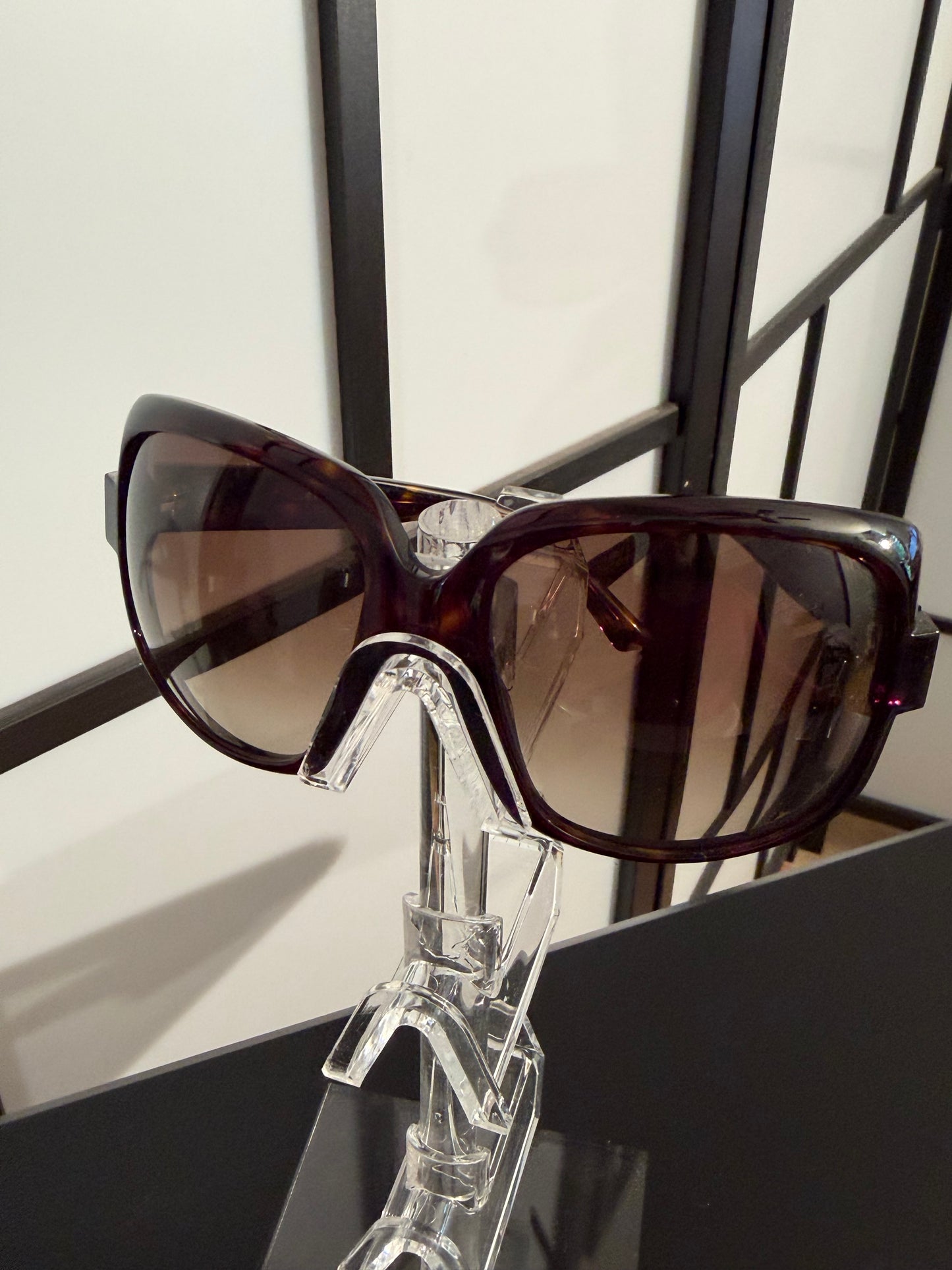 Pre-Owned Christian Dior Tortoise Brown Gradient Sunglasses
