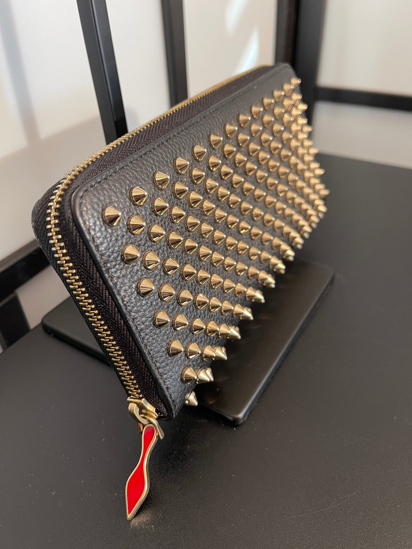Pre-Owned Christian Louboutin Black Pantotone Studded Zippy Wallet