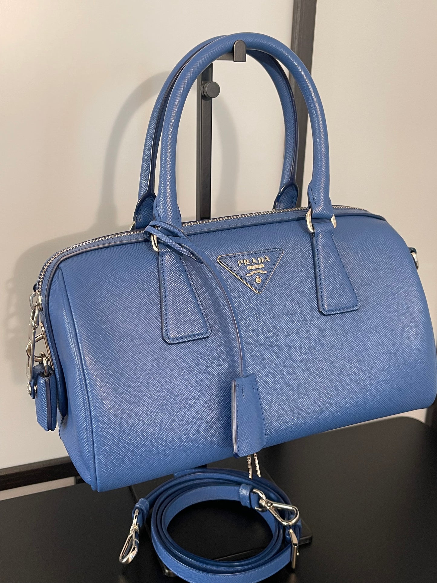 Pre-Owned Prada Blue Saffiano Bauletto Boston Hand Bag