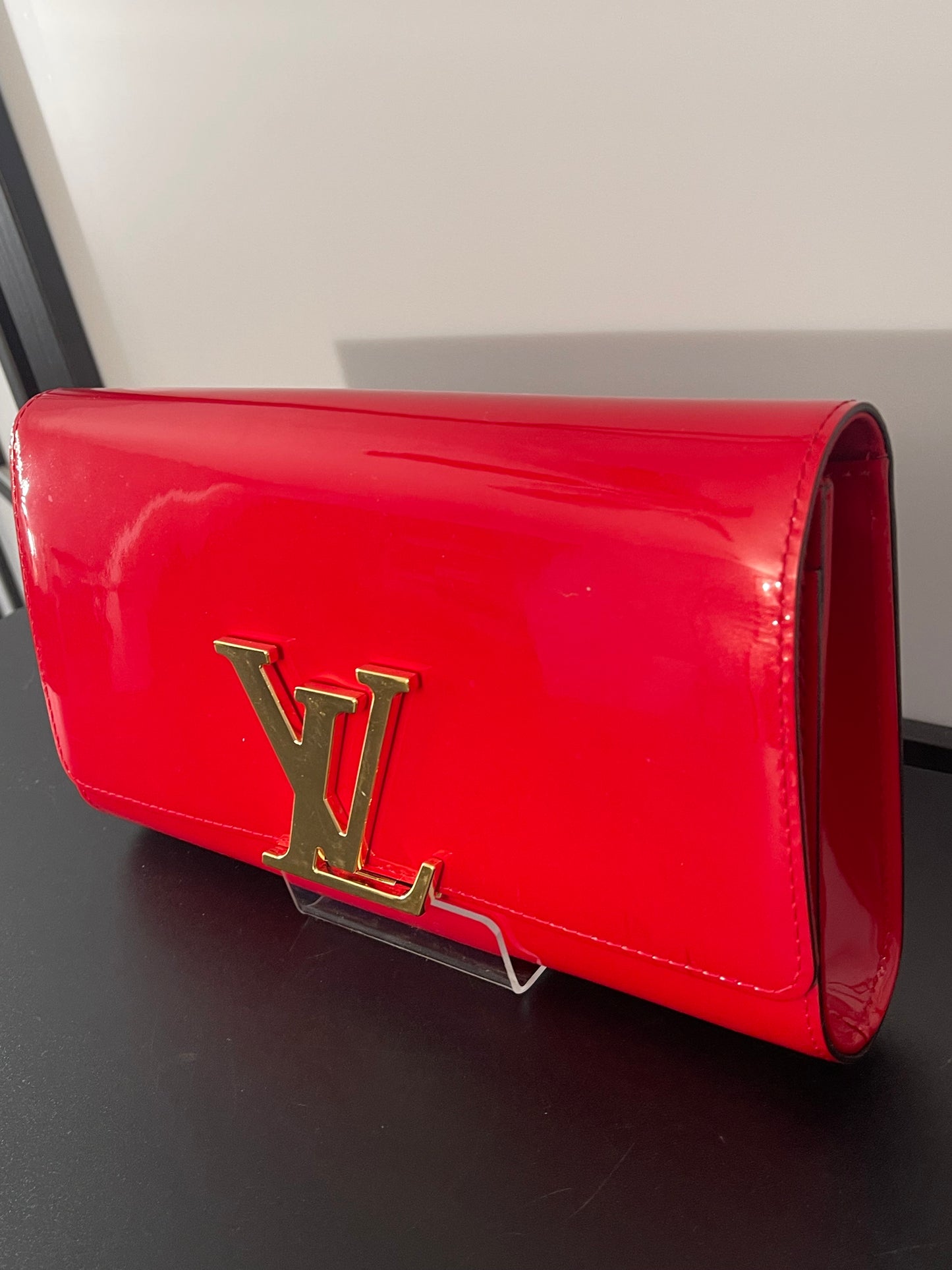 Pre-Owned Louis Vuitton Red Venis Louis Leather Evening Clutch