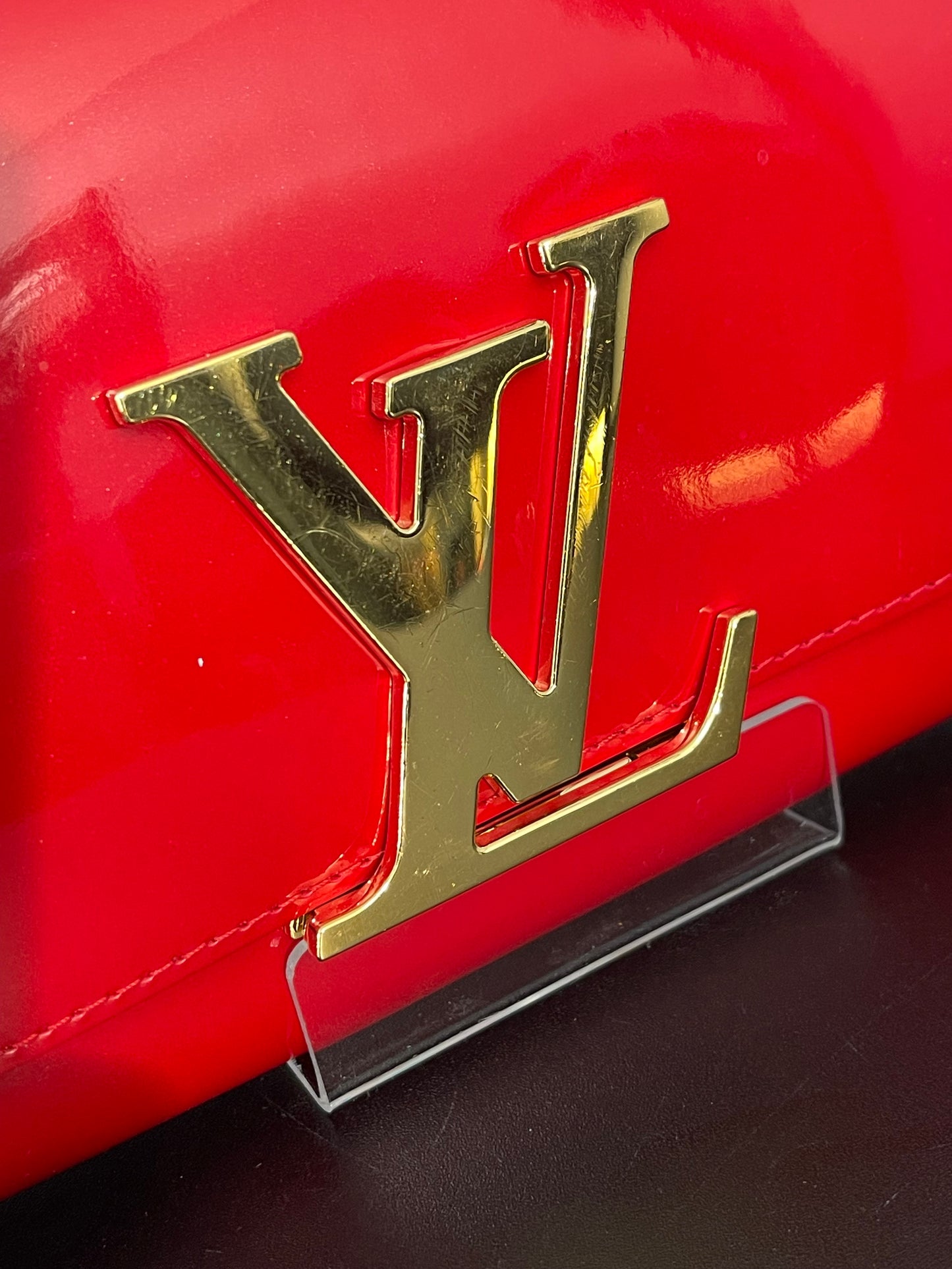 Pre-Owned Louis Vuitton Red Venis Louis Leather Evening Clutch