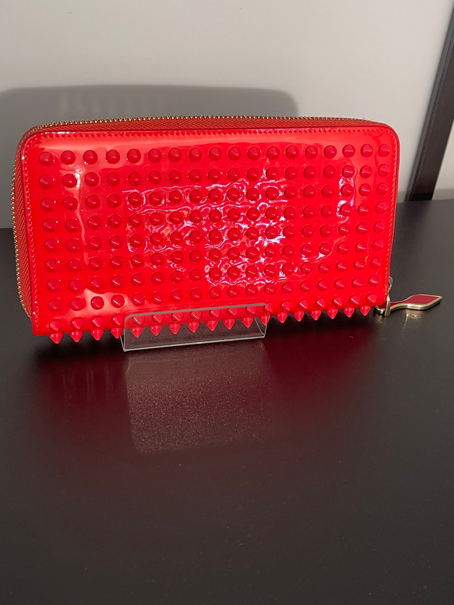 Pre-Owned Christian Louboutin Panettone Spiked Patent Leather Zipper Wallet