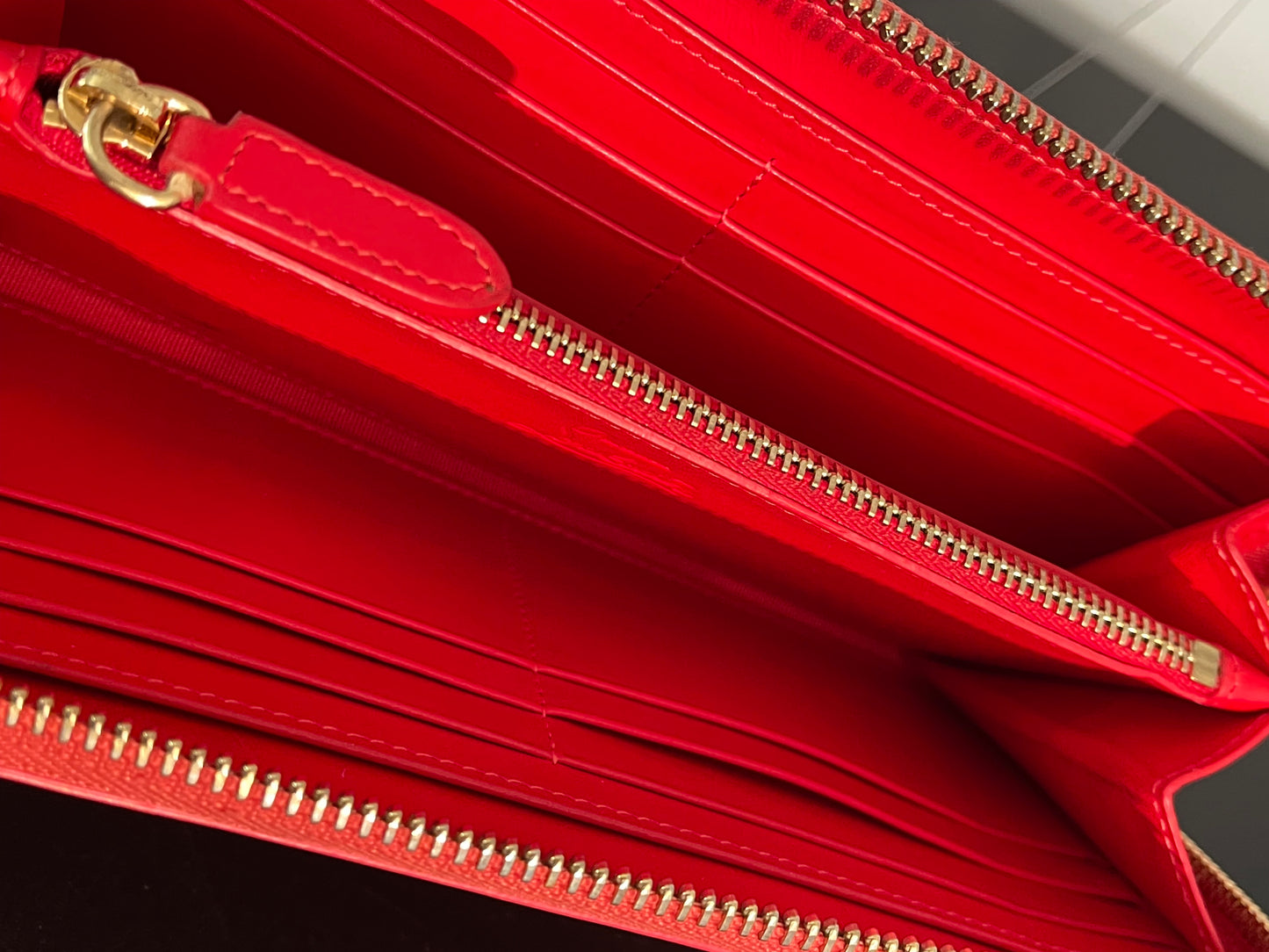 Pre-Owned Christian Louboutin Panettone Spiked Patent Leather Zipper Wallet