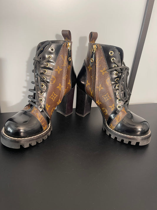 Pre-Owned Louis Vuitton Star Trail Ankle Boots Size 37 1/2