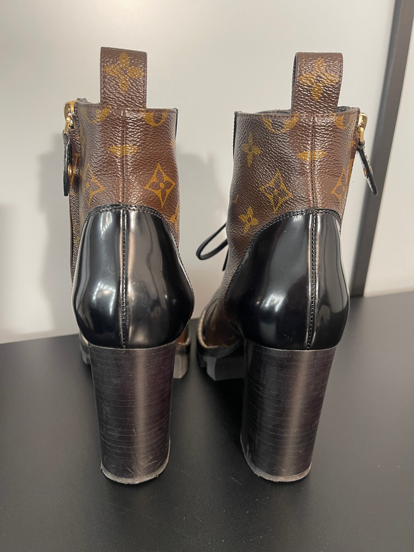 Pre-Owned Louis Vuitton Star Trail Ankle Boots Size 37 1/2