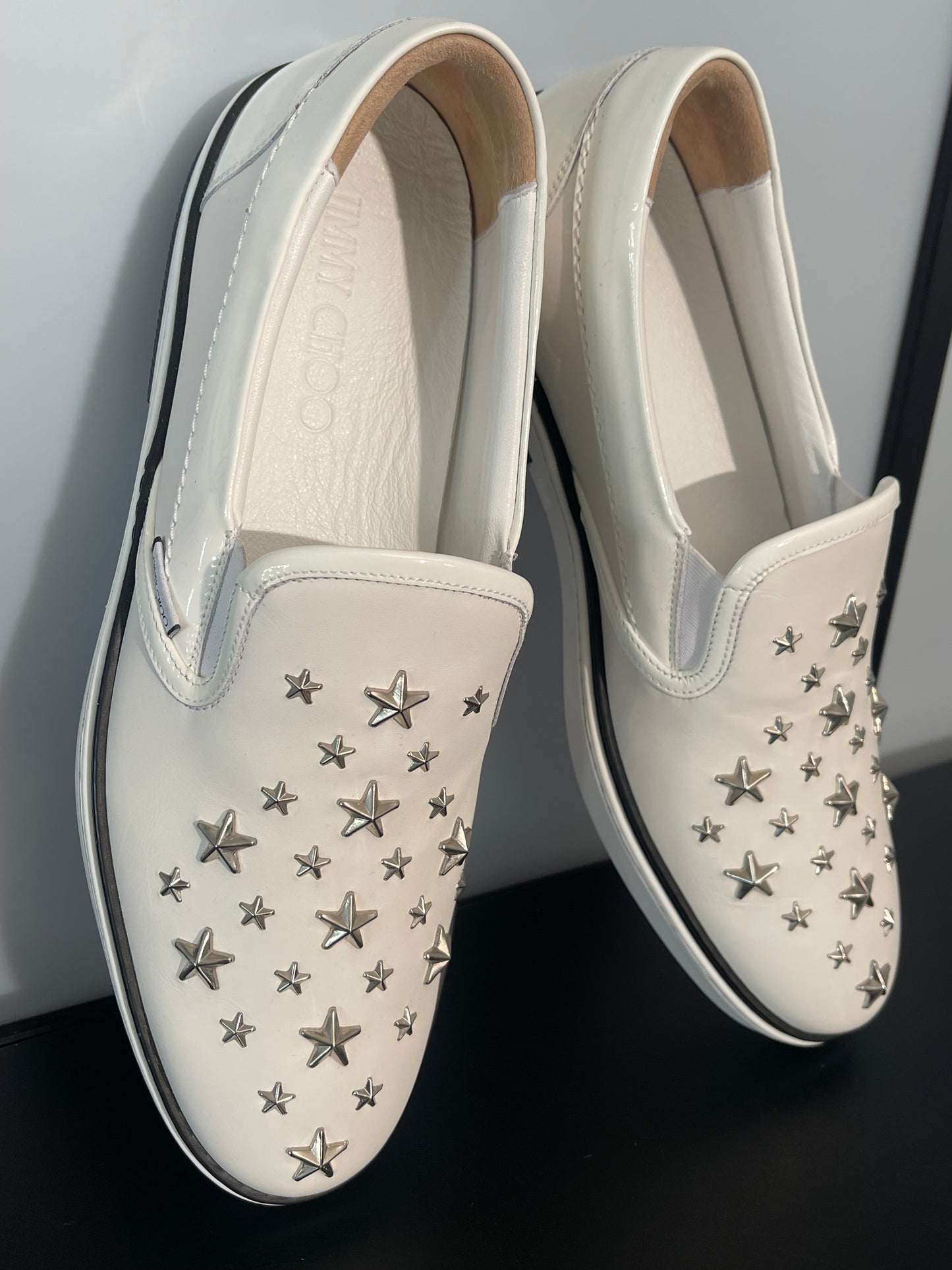 Pre-Owned Jimmy Choo White Leather Slip-On Shoes