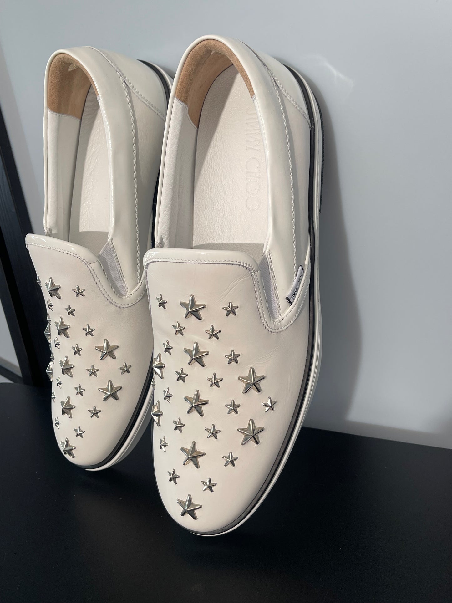 Pre-Owned Jimmy Choo White Leather Slip-On Shoes