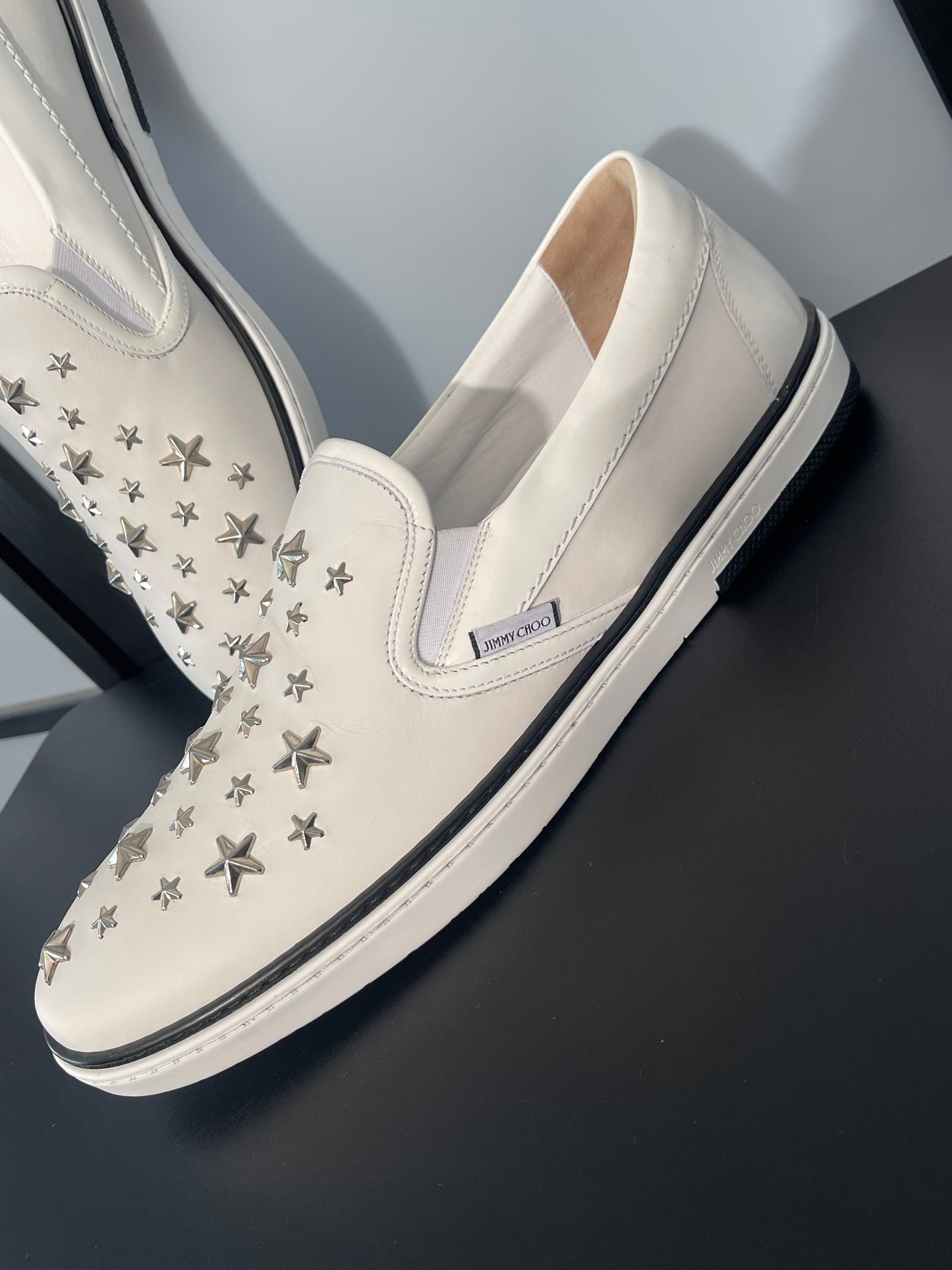 Pre-Owned Jimmy Choo White Leather Slip-On Shoes