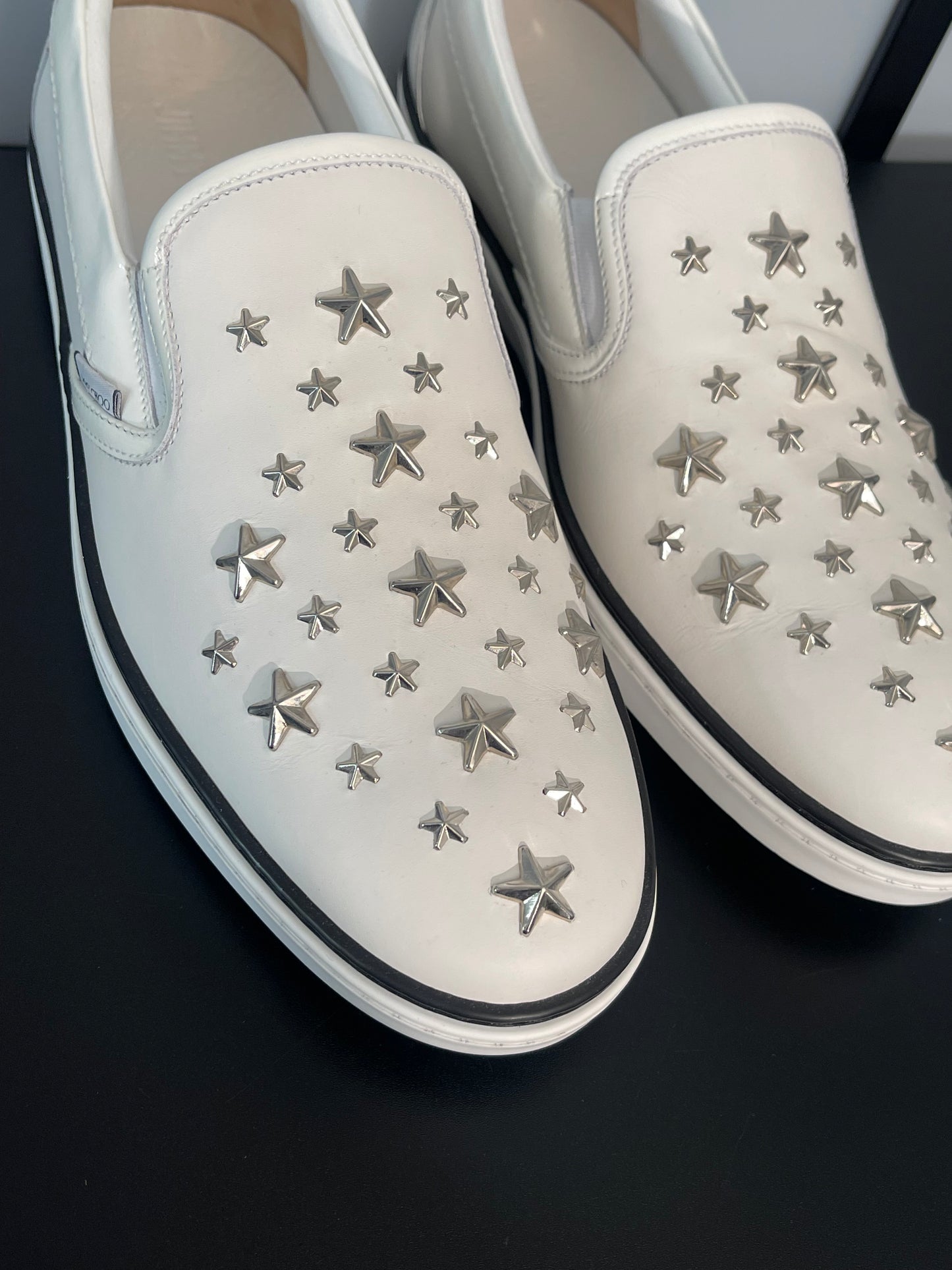 Pre-Owned Jimmy Choo White Leather Slip-On Shoes