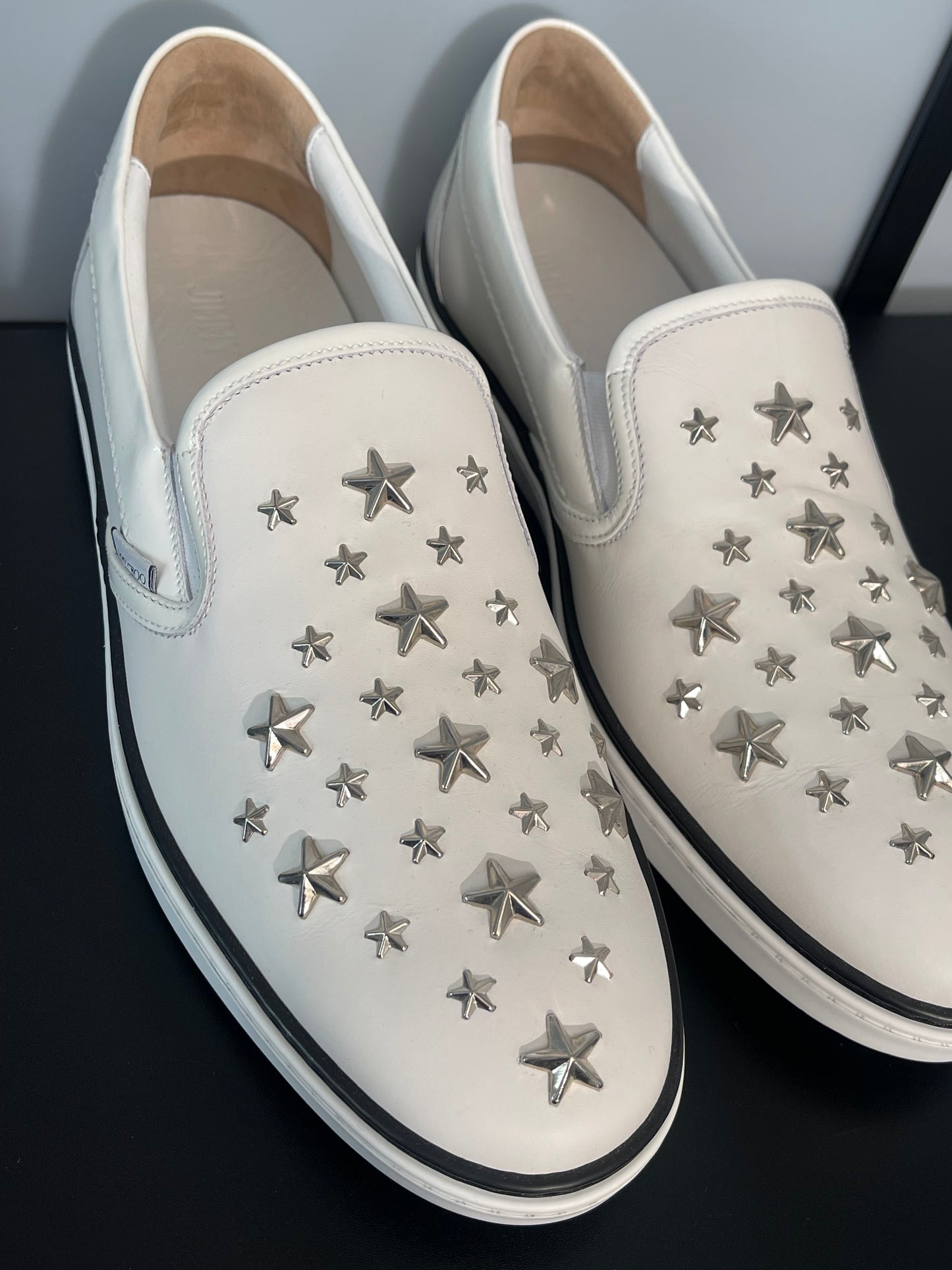 Pre-Owned Jimmy Choo White Leather Slip-On Shoes