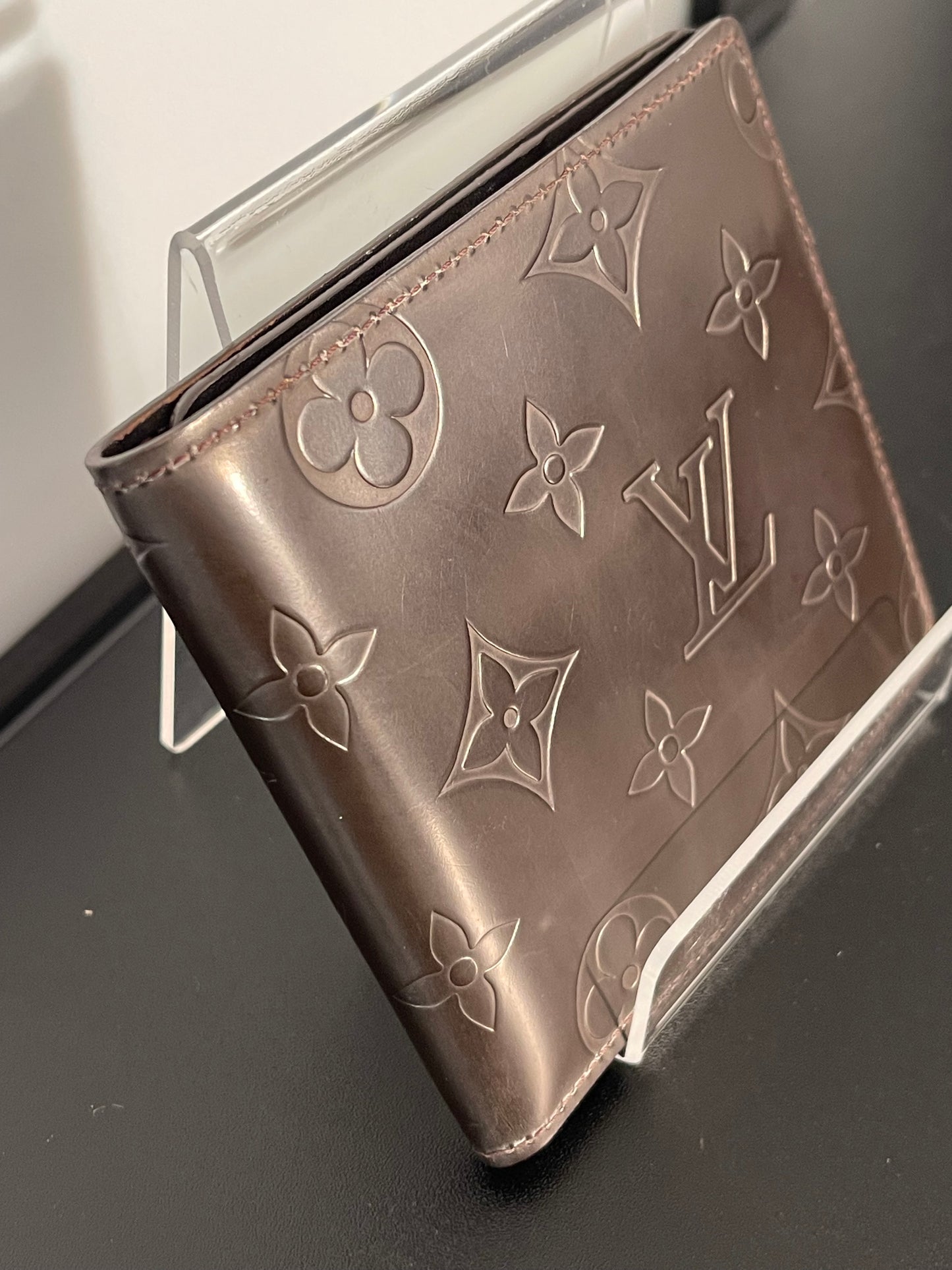 Pre-Owned Louis Vuitton Brown Leather Wallet